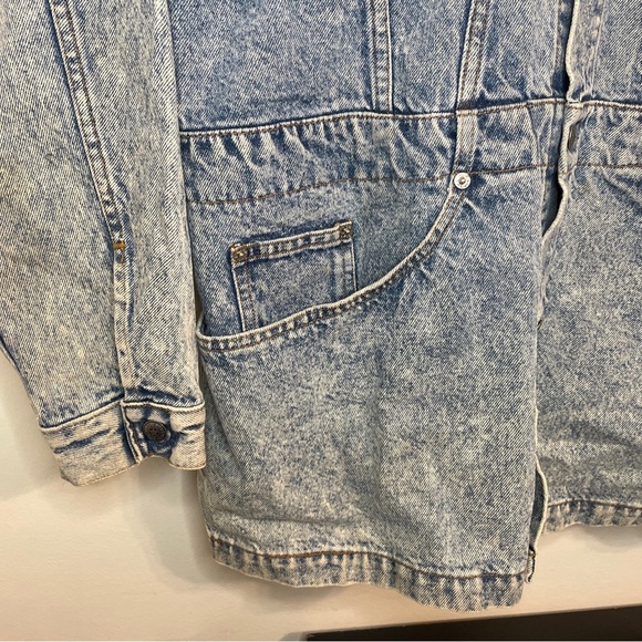 RARE Vintage Levi's Acid Wash Denim Chore Barn Duster Trucker Jean Jacket - Picture 7 of 11